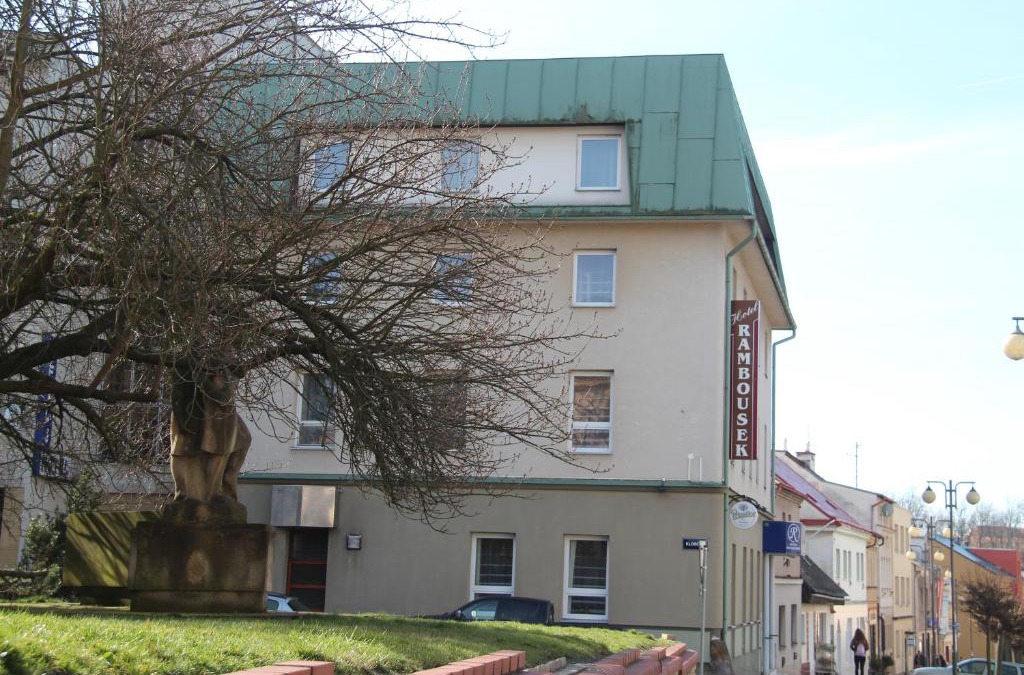 Nove Mesto nad Metuji Hotel | Hotel Rambousek