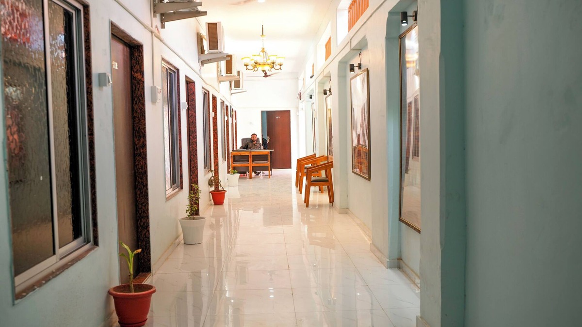 Haraiya Hotel | Hotel Ramlalla palace