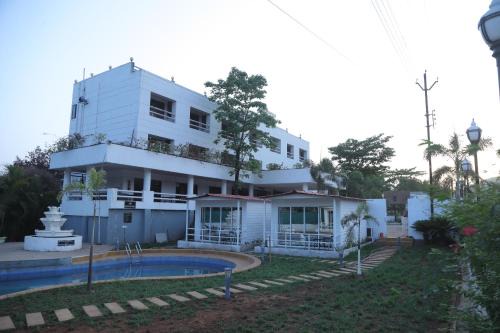 Chiplun Hotel | Hotel Reemz