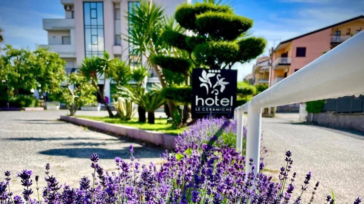 Taverna Hotel | Hotel Residence Le Ceramiche