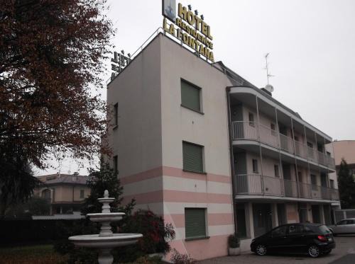 Mariano Comense Hotel | Hotel Residence La Fontana
