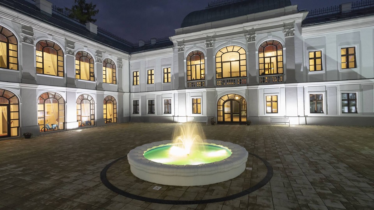 Povazska Bystrica Hotel | Hotel & Restaurant Gino Park Palace