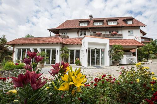 Bitzenhofen Hotel | Hotel & Restaurant "Am Obstgarten"
