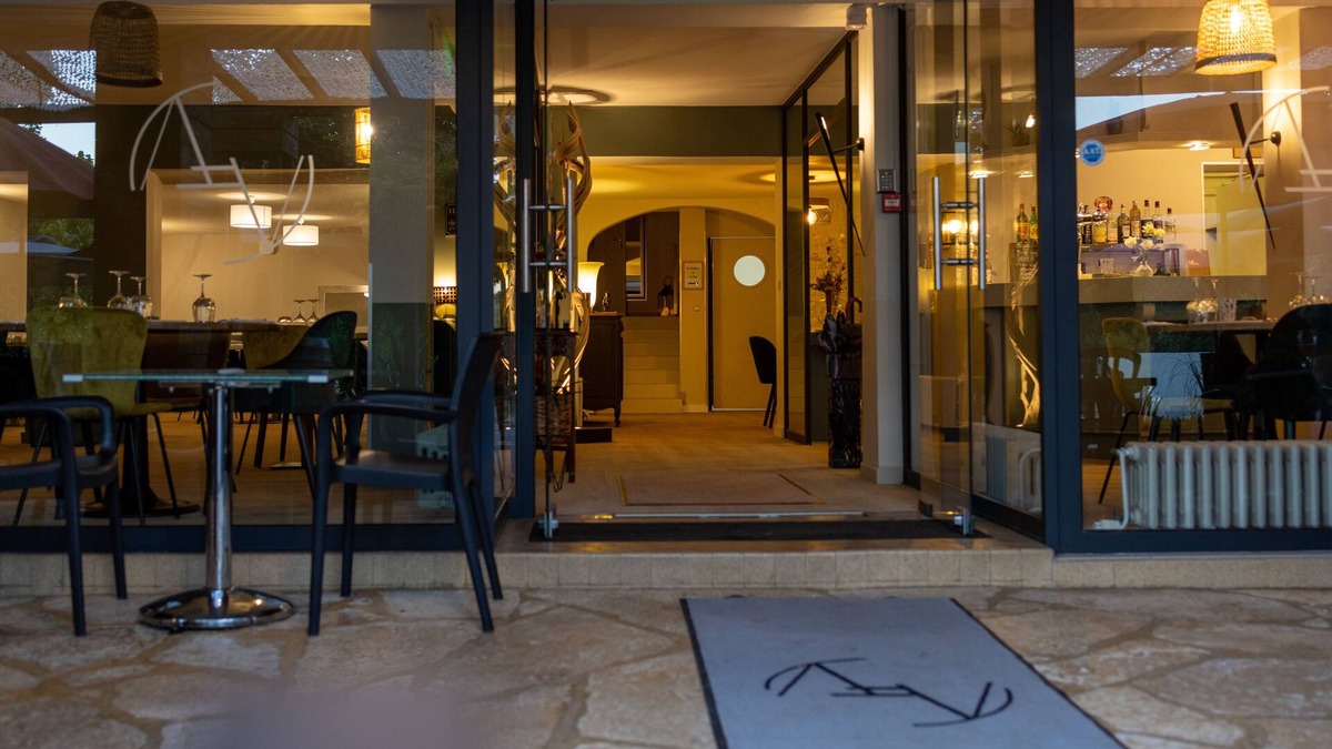 Caillac Hotel | Hotel Restaurant Le Vinois