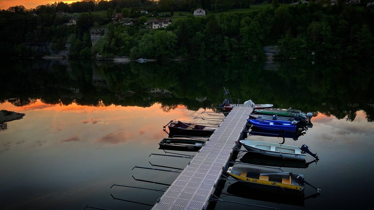 Les Brenets Hotel | Hotel Restaurant Les Rives du Doubs