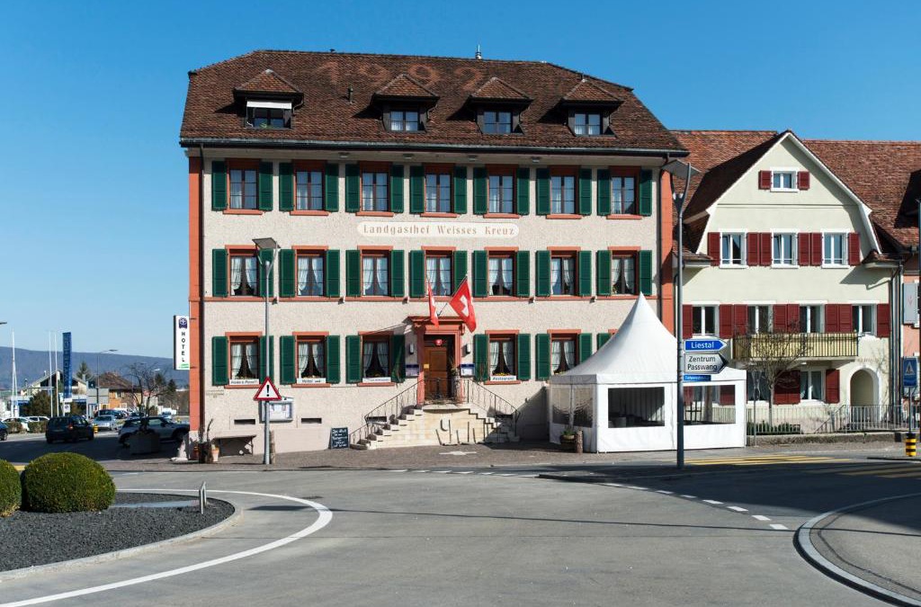 Breitenbach Hotel | Hotel-Restaurant Weisses Kreuz