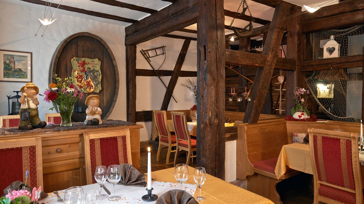Obernburg Hotel | Hotel-Restaurant Zum Karpfen