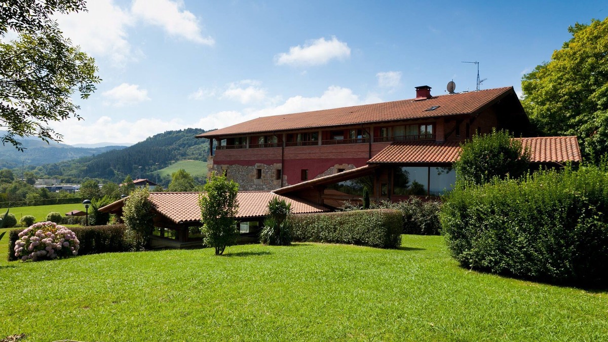 Oiartzun Hotel | Hotel Restaurante Usategieta