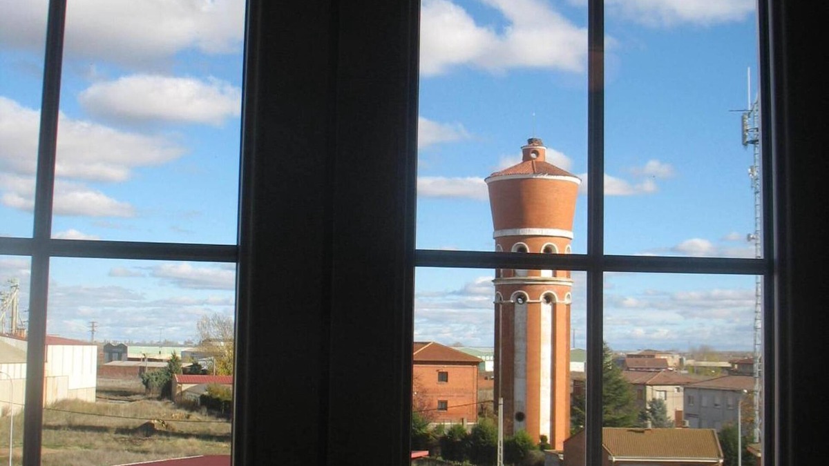 Santa Maria del Paramo Hotel | Hotel Reyes de León