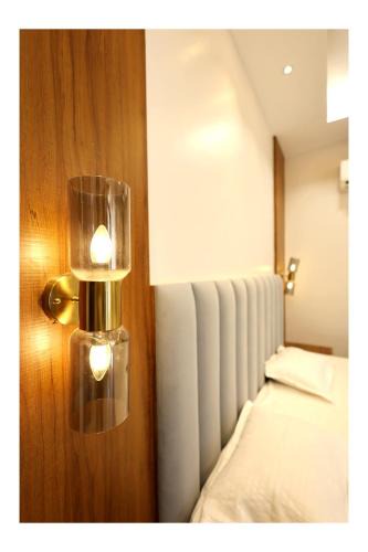 Kanpur Hotel | Hotel RGS Crystal