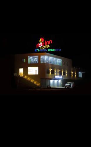 Dabhoi Hotel | Hotel riseinn