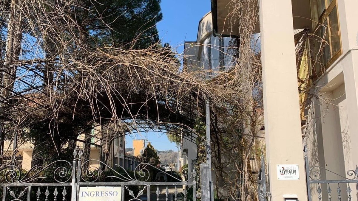 Santa Maria a Monte Hotel | Hotel Risveglio