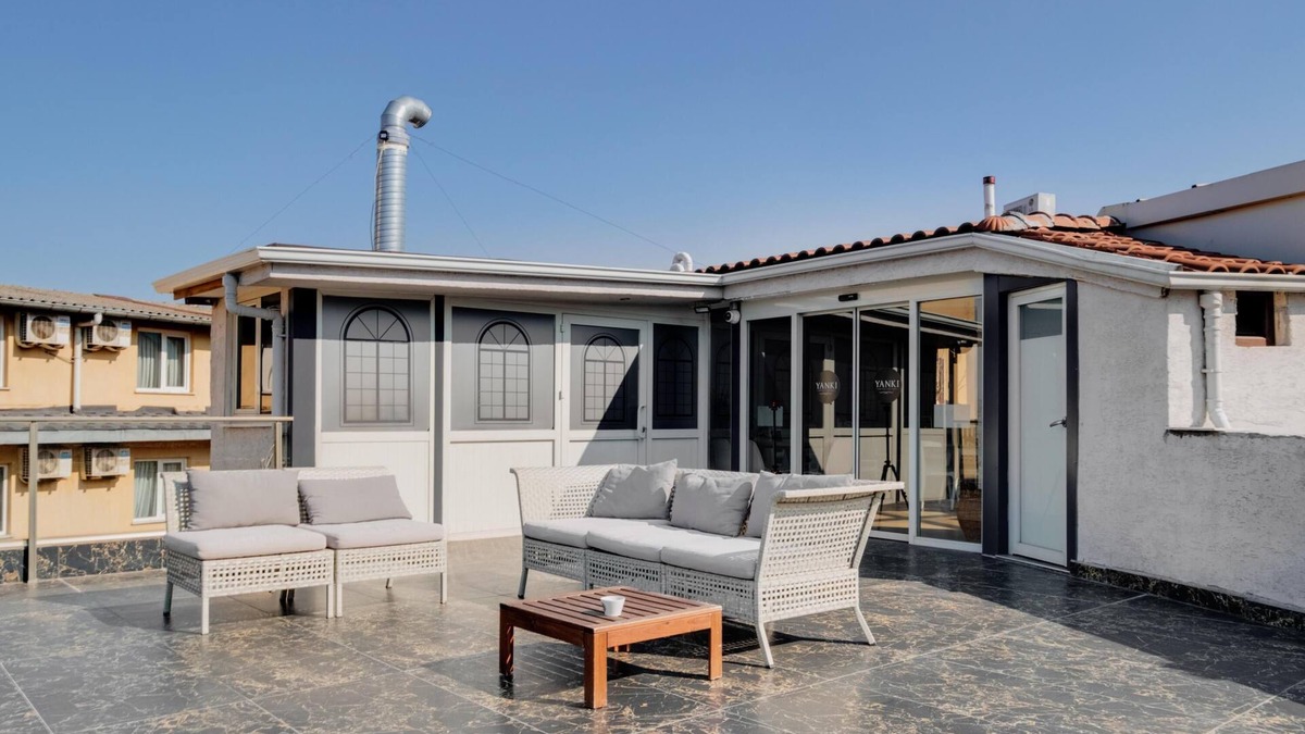 Cekirge Mahallesi House | Hotel Room w Balcony and Shared Terrace in Bursa