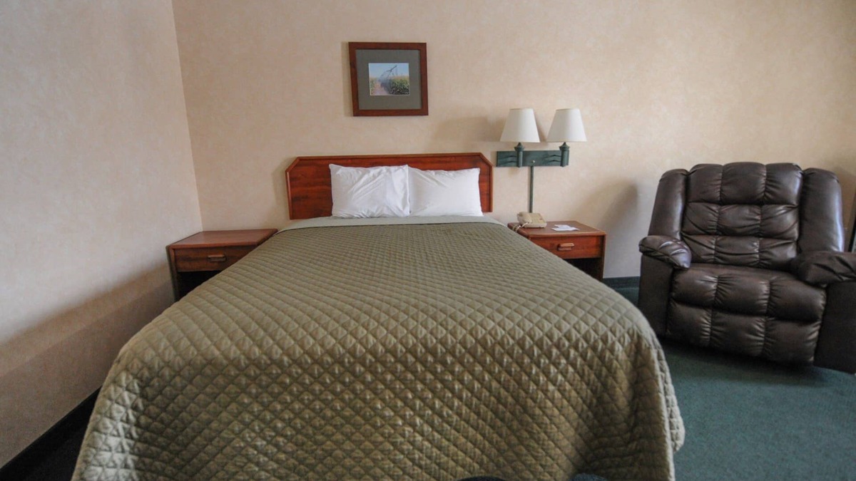 Yuma Hotel | Hotel room with ONE QUEEN BED and attached, private bathroom.