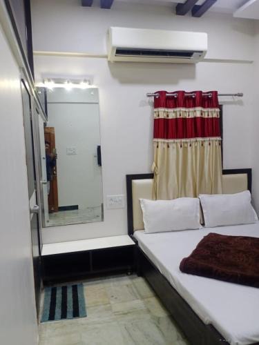 Ambaji Hotel | Hotel Roshan Palace