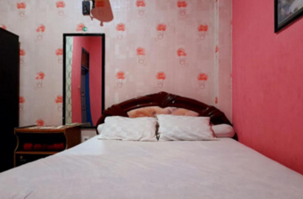 Buton Babau Hotel | Hotel Rosichan Bau Bau Mitra RedDoorz