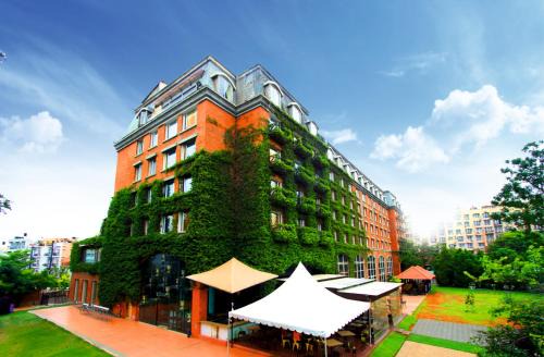 Domlur Hotel | Hotel Royal Orchid Bangalore
