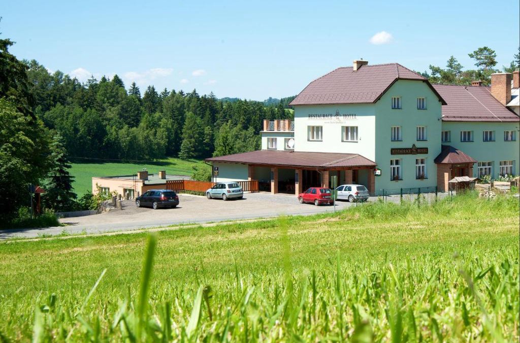 Kunstat Hotel | Hotel Rudka