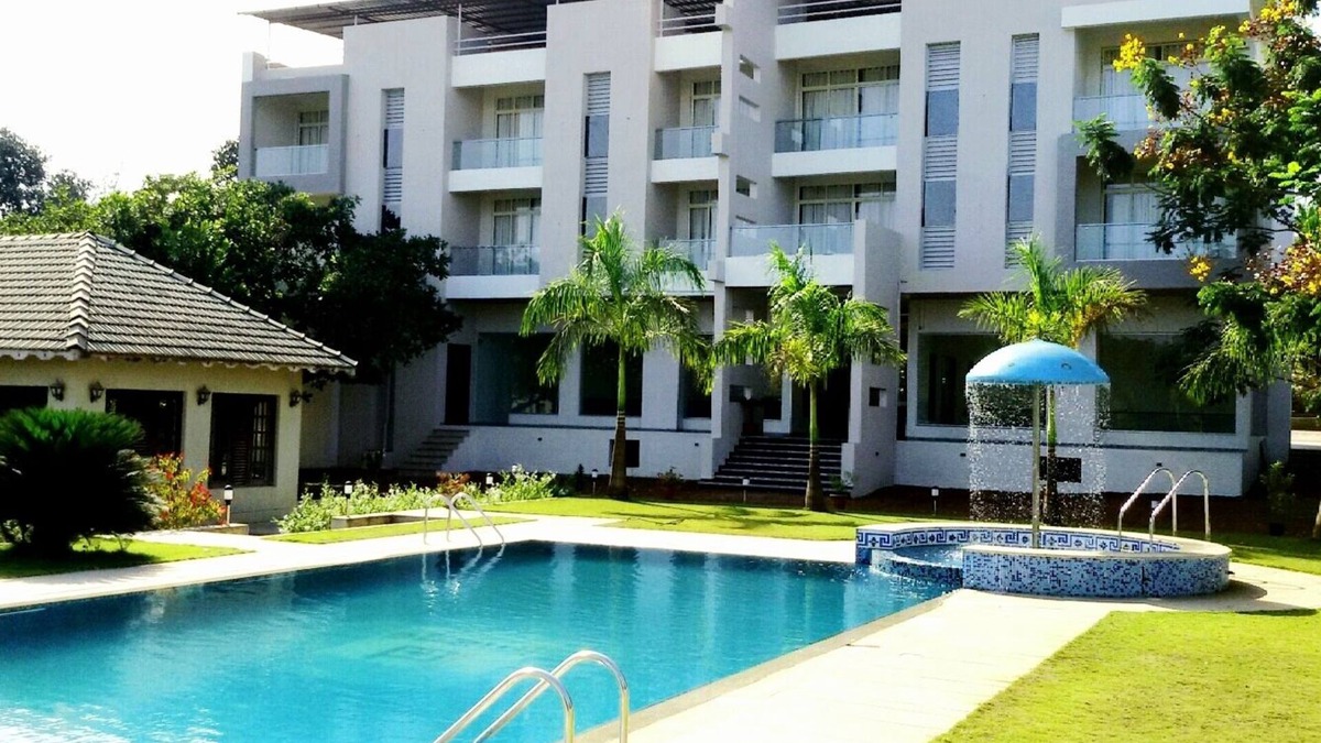 Gavhe Hotel | Hotel Sadhana Executive