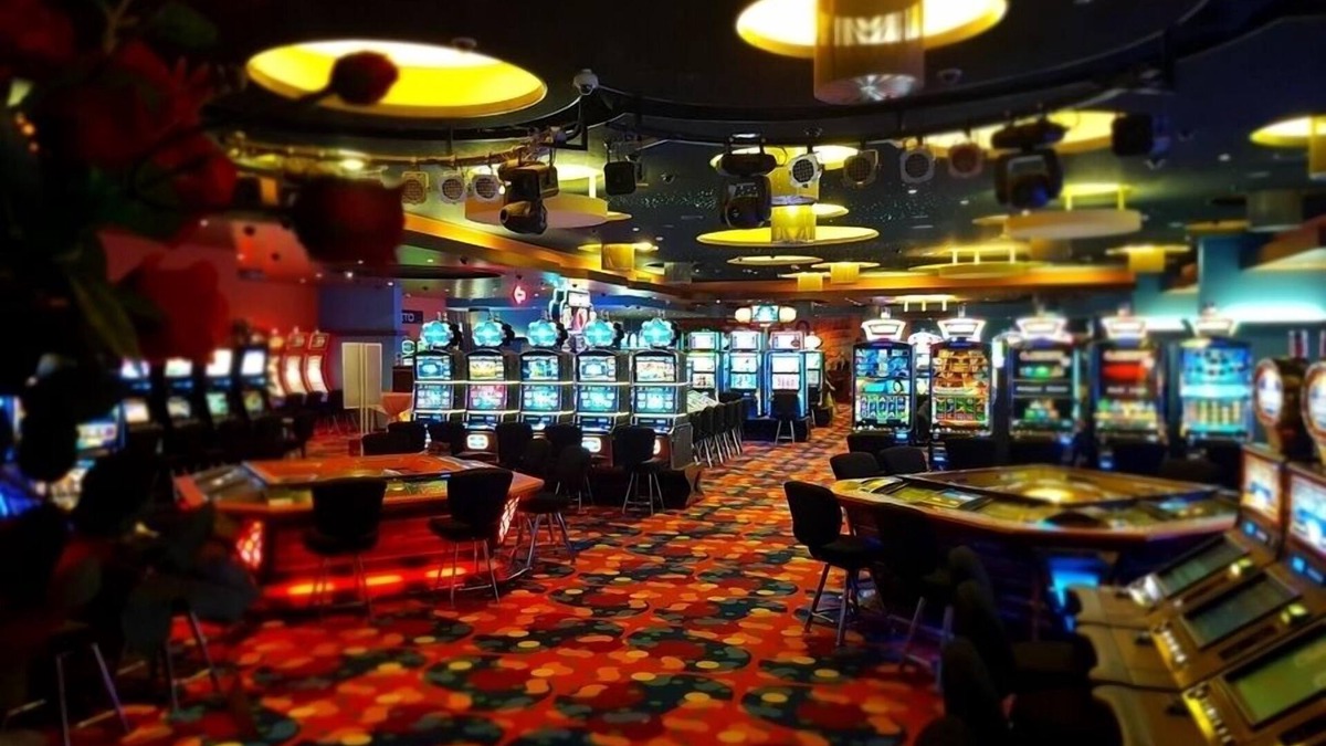 Sezana Hotel | Hotel Safir Casino