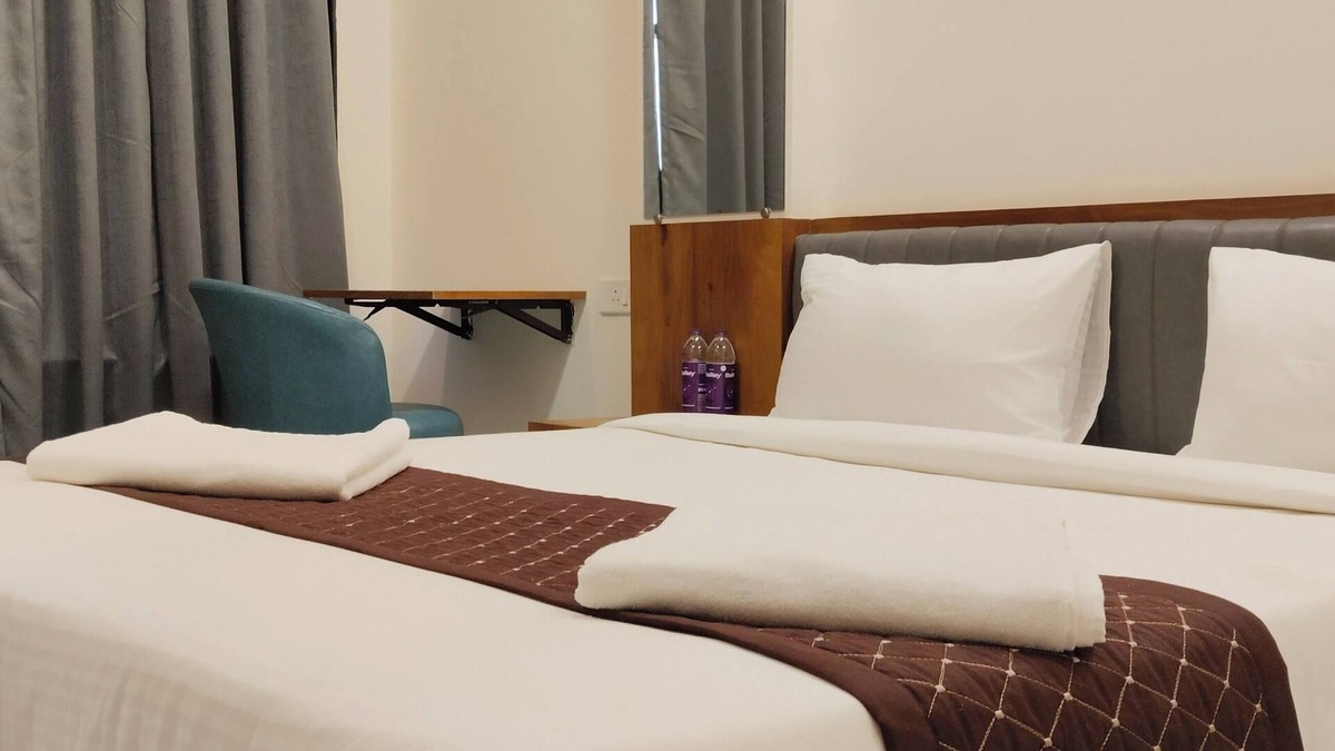 Rajgurunagar Hotel | Hotel Sai Executive