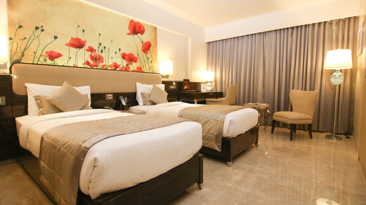 Malad West Hotel | Hotel Sai Palace Grand Malad