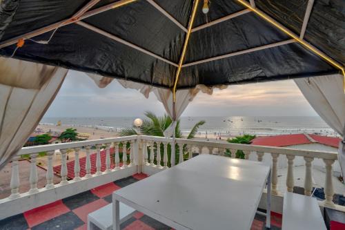 Baga Hotel | Hotel Salty Waves Baga