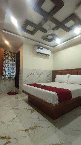 Goregaon West Hotel | Hotel Samrat Palace 2