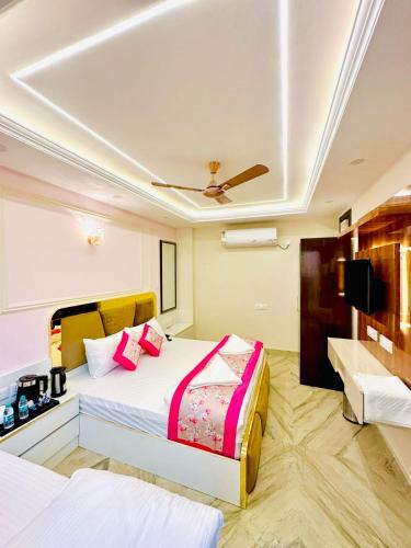 Jangpura Hotel | Hotel Samrat Residency 10 Mints Walking Distance Nizamuddin Railway Station