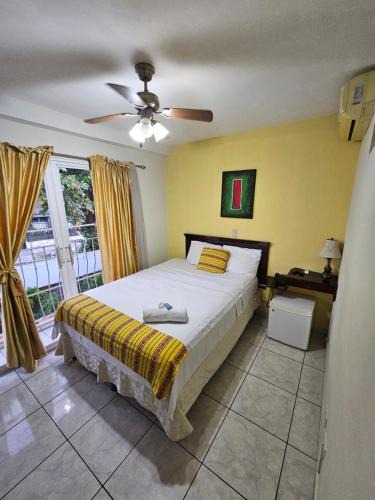 San Salvador Hotel | Hotel San Jose Hostal