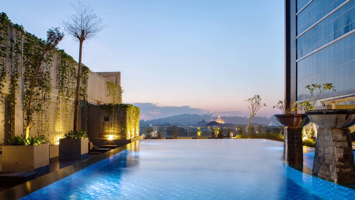 Gresik Hotel | Hotel Santika Gresik