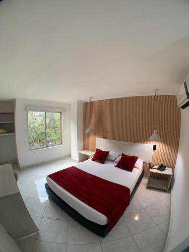 Florida Nueva Hotel | Hotel Santorini la 70