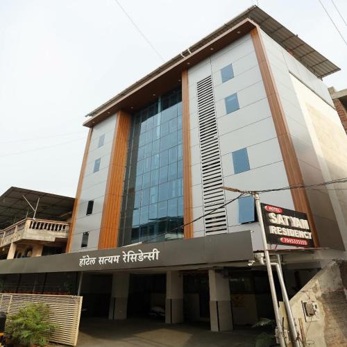 Belapur Hotel | Hotel Satyam Residency