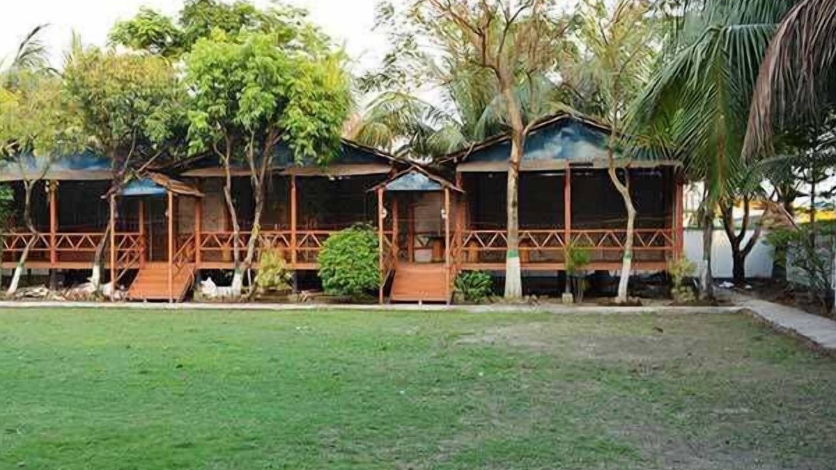 Noorpur Hotel | Hotel Sea Bird International