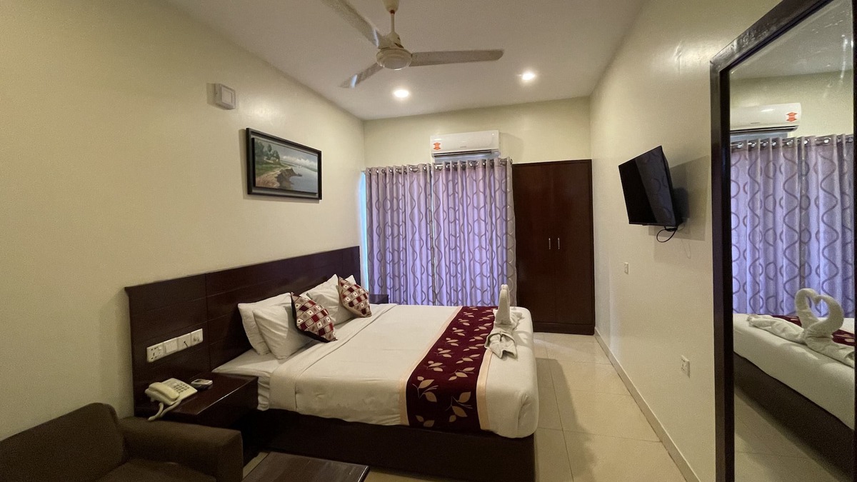 Cox's Bazar House | Hotel Sea Cox - Deluxe Couple Room - AC