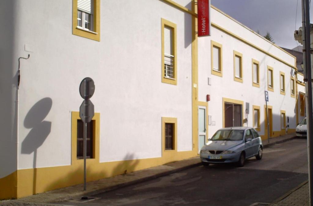Almodovar e Graca dos Padroes Hotel | Hotel Serafim