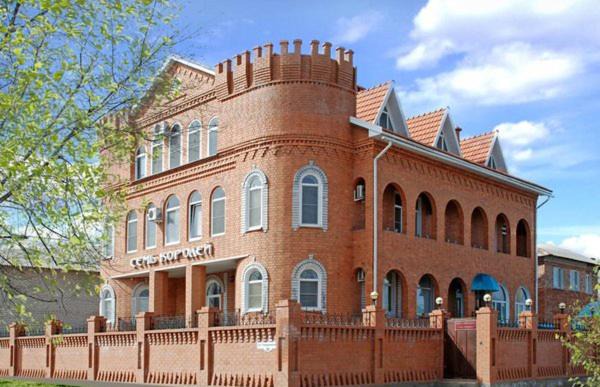 Vtoraya Pyatiletka Hotel | Hotel Seven Kings