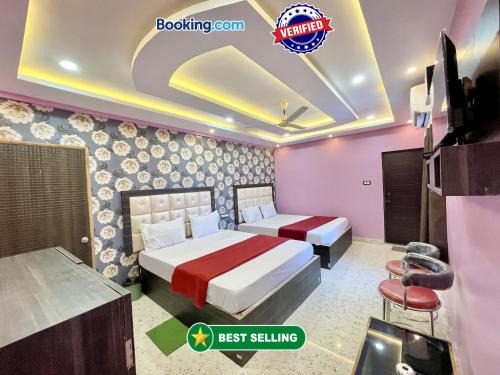 Puri Hotel | HOTEL SHREE RAGHUNATH - PURI श्रीरघुनाथ শ্রী রঘুনাথ శ్రీ రఘునాథ్ walking distance from-sea-beach-and- near temple fully-air-conditioned-hotel with-parking-facility, Best Hotel in puri - 2