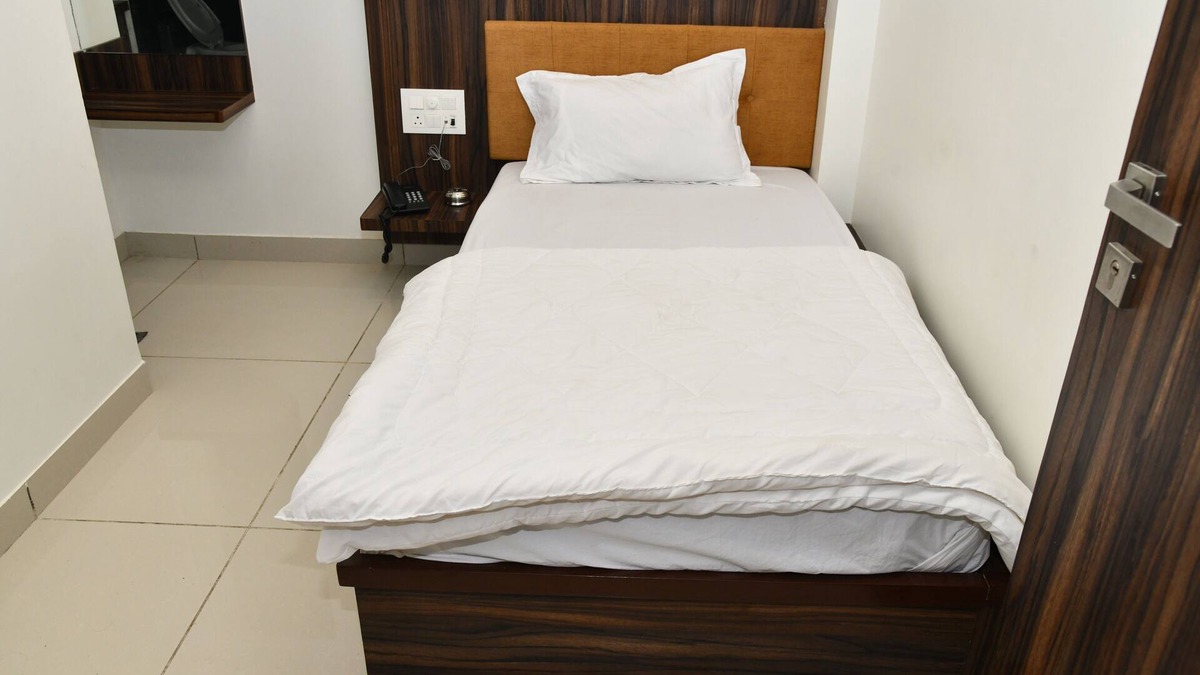 Abu Road Hotel | Hotel Shreeji Palace