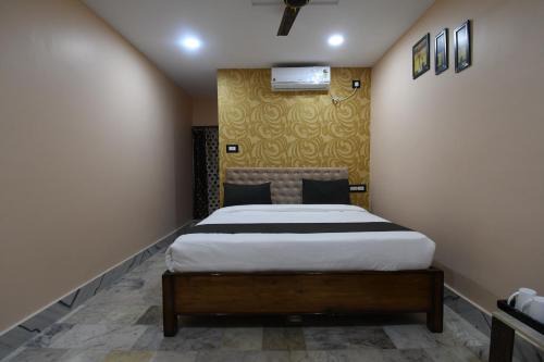 Bhubaneshwar House | Hotel silver star