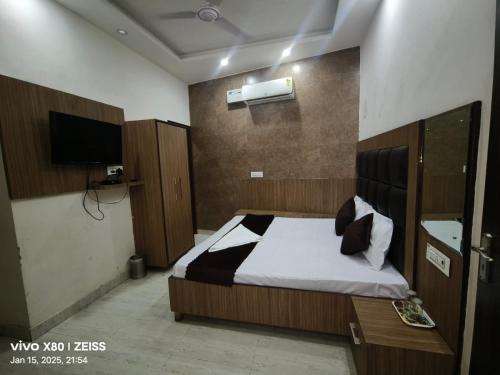 Panipat House | Hotel Silver Star Opp Old Bus Stand Panipat