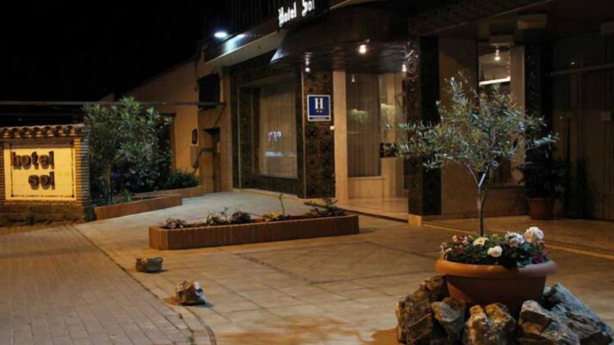 Penarroya-Pueblonuevo Hotel | Hotel Sol