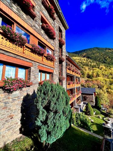 El Serrat Hotel | Hotel & SPA Bringué
