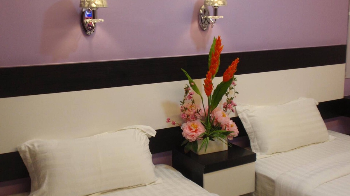 Taman Mahajaya Hotel | Hotel Star Moon