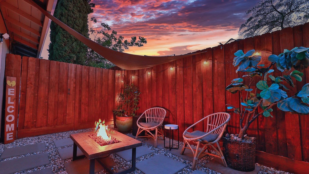 Northgate Apartment | Hotel-Style-Suite+Patio & Private Entrance & Parking