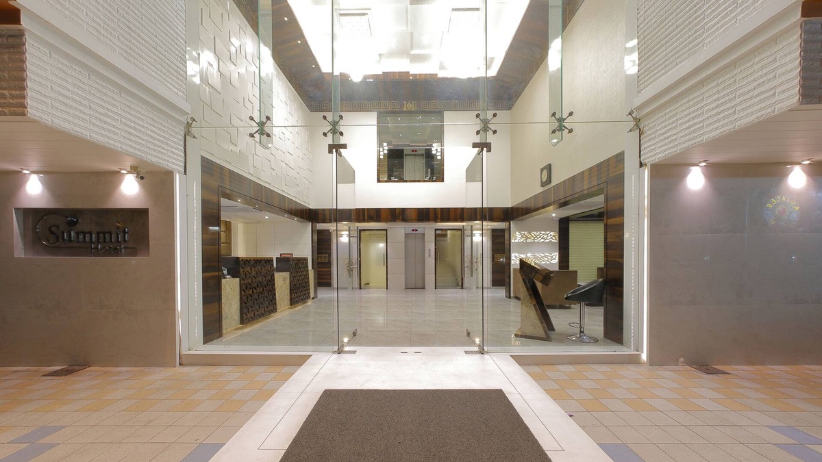 Ellis Bridge Hotel | Hotel Summit