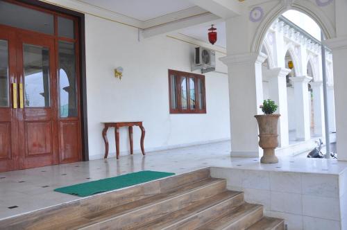 Chotila Hotel | Hotel SunShine Palace