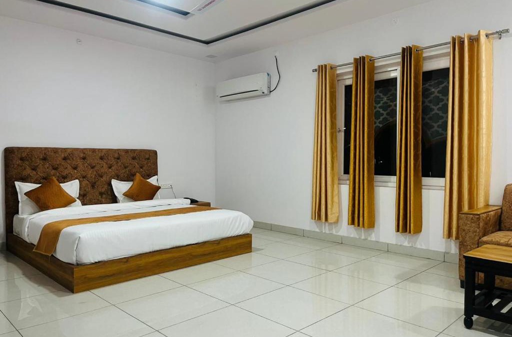 Mehandipur Hotel | Hotel Surya Inn