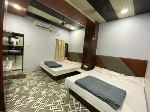 Omkareshwar Hotel | Hotel tamanna yadav
