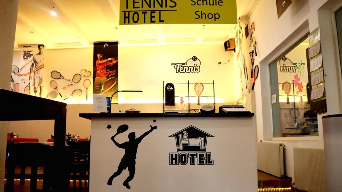 Maria Lanzendorf Hotel | Hotel & Tenniscenter Khail